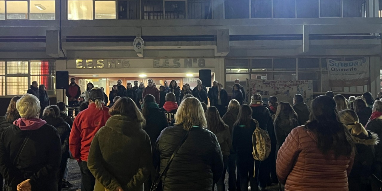 Gran convocatoria en el Abrazo a la Educacin